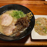 Hakata Menyatai Tagumi - 