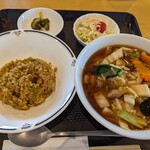 札幌市役所 レストラン ライラック - あんかけラーメンとカレーチャーハン（小）