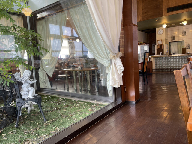 Coffee & Restaurant With You photo 5