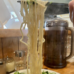 中華蕎麦 春馬 - 小麦香るちぢれ麺をリフトUP⤴️