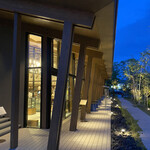 KAGARIBI - Main Dining