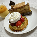 The Peninsula Boutique & Café - 