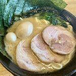 Yokohama Ie Kei Ramen Yorokobiya - 