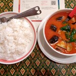 ルアンカーオ - 鶏肉のレッドカレー＠1150円