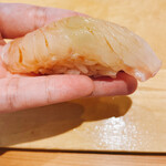 天ぷら たけうち - 玄海のヒラメ昆布締め
