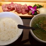 さんか亭 - 厳選白タンランチセット