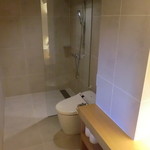 オーベルジュ 漣 - シャワールーム、トイレ