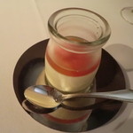 オーベルジュ 漣 - デザート1：ピンクグレープフルーツのほろ苦プリン