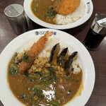 ＣｏＣｏ壱番屋 - 奥はたしかロースカツ！