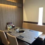 焼肉処 葡萄匠屋 - 【個室テーブル席】完備
