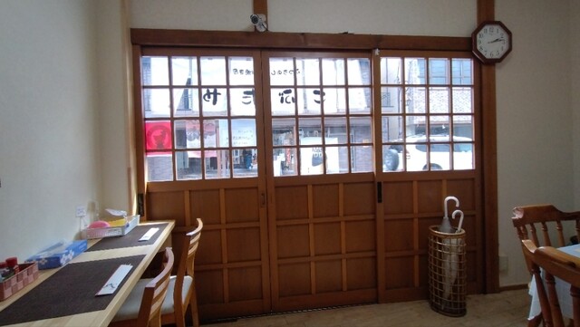 こぶたや - 七日町（食堂）の写真