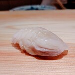 鮨 しょう太 - さわらの昆布〆