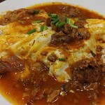 ブラウニー - 牛すじ肉のカレーオムごはん