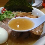 Yakiagoniboshira-Men Tobiuo - 意外とパンチの効いたスープ