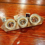 蛍 - 写真左側から、『初緑 純米吟醸 生原酒』、『初緑 特別純米 原酒』、『奥飛騨 辛口純米』です(o^^o)