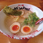 Ramen Zundouya - 味玉らーめん大盛(背油まみれの細麺)