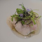 アコルドゥ - 鶏[胸肉]って,こんな美味しかったっけ?と感動致しました～[鶏ｻﾝの下には,枝豆とクスクスが隠れております]♡♡♡♡