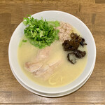 鶏白湯ラーメン 鳥ぶし - 鶏白湯らーめん ¥800