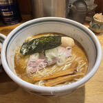 こうかいぼう - ちやーしゅーごはんは（ちゃーしゅーのごはん＋通常ラーメンのセット）
            トッピングのメンツは、「チャーシュー×１枚、メンマ×3本、味玉（追加した）、海苔×１枚」といった感じです。