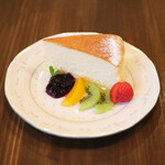 Bakery Tearoom Nico - ケーキセット 1100円 のスフレチーズケーキ