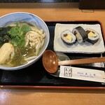Sushi Tomo - お昼（11時〜14時）限定　うどん巻寿司セット