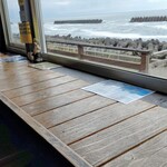 光る海 - 内観 カウンター席
