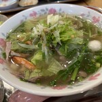 ベトナム料理 アオババ  - メコンデルタの汁麺（フーティユナンヴァン）+パクチー増量…税込980円
