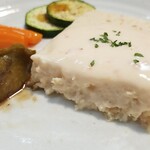 キッチン ブルー グローブ - 魚のテリーヌ、ソースが決めてですね