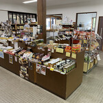 道の駅 かもがわ円城 - 物産館の様子(O_O)