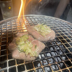 板前焼肉 赤と霜 - 