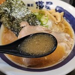 濃厚煮干しそば 麺匠 濱星 - 煮干しそばのスープ