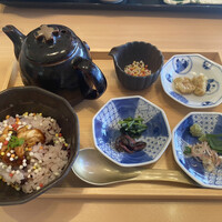 豆富料理と吟醸せいろ蒸し 八かく庵 大阪ステーションシティ店 - 