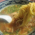 ラーメン 南龍軒 - 麺