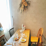 7 Rooms Hotel & Cafe - 