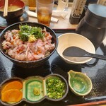 水橋食堂 漁夫 - 料理写真:アジたたき丼