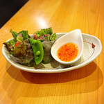 いざかや しん - 和牛頬肉の生春巻です(o^^o)