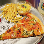 MAD PERROS PIZZA - 