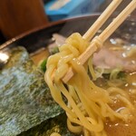 Yokohama Ie Kei Ramen Hide - 