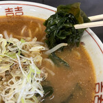 Kayabashi Ramen - ワカメリフトアップ