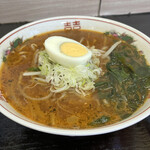 Kayabashi Ramen - 真ん中にハンタマ