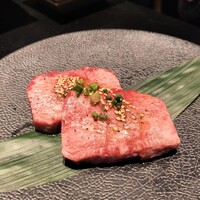 老舗精肉店直送 千種焼肉 飛騨牛の奴隷 千種店 - 