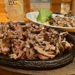 とり乃屋 - 1人で食べる量じゃない(笑)