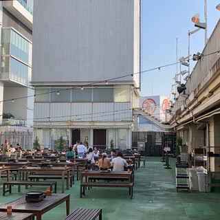 横浜モアーズ 食べ放題BBQビアガーデン_2