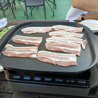 横浜モアーズ 食べ放題BBQビアガーデン_0