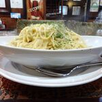 アーモンド - カルボナーラ（大盛）1,050円（コーヒー付き）