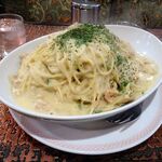 アーモンド - カルボナーラ（大盛）1,050円（コーヒー付き）