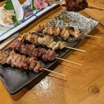 あぶりや食堂 - お任せ串焼き（5本）つくね食べかけ(笑)