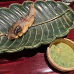 銀座 しのはら - 四万十川の鮎は骨抜きしてくれます