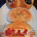 はあとすまいる - サーモンポテトと大葉のパン、ハムチーズ、モッツァレラチーズドッグ