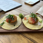 TATA - エビとグリーンカレーのタコス